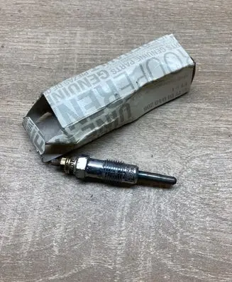 Renault Master I Glow plug 7701040208