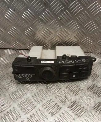 Mazda Xedos 9 Climate control unit