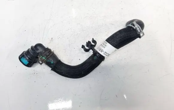 Land Rover Range Rover Evoque L551 Engine coolant pipe/hose L8D28B573AB L8D2-8B573-AB