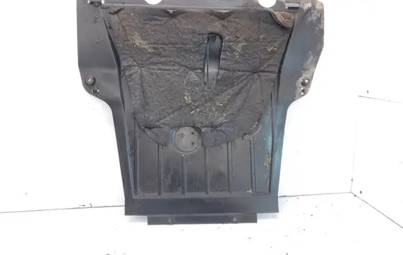 Renault Clio IV Engine splash shield/under tray 758901934R 8200520829 8200520832