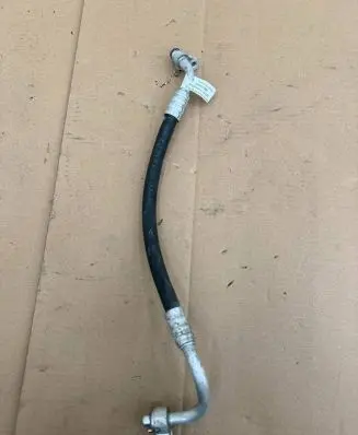 Mercedes-Benz ML W166 Air conditioning (A/C) pipe/hose A1668302001 08745100