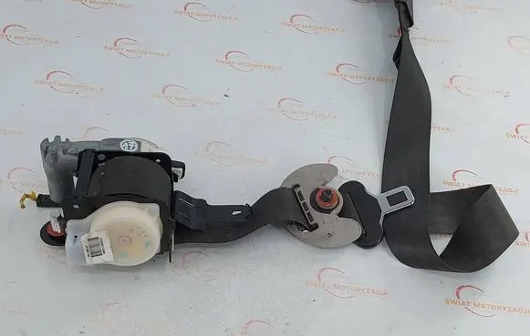 KIA Sportage Front seatbelt 888103U210