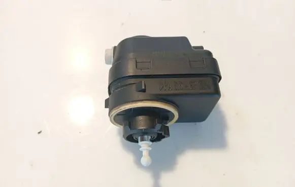 Peugeot 306 Headlight part 17160698 PA616GF30