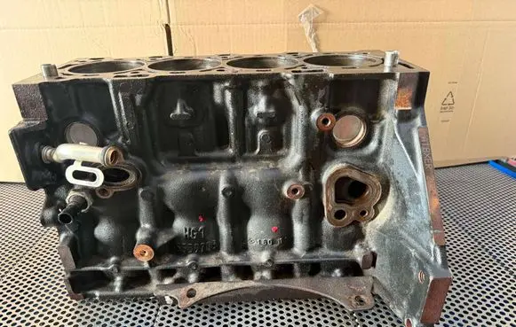 Opel Zafira B Engine block A18XERBLOK A18XER 55559703