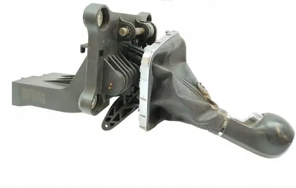 Opel Zafira B Gear shifter/selector 8126100101