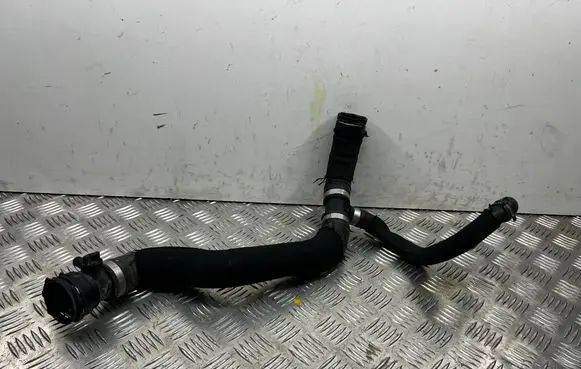 Audi A6 S6 C6 4F Engine coolant pipe/hose
