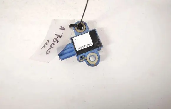 Skoda Octavia Mk2 (1Z) Airbag deployment crash/impact sensor 1k0955557a