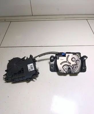 BMW X3 F25 Loading door lock 927465104 16367210 912935108