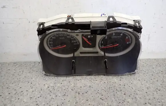 Nissan Note (E11) Speedometer (instrument cluster) 9U30D