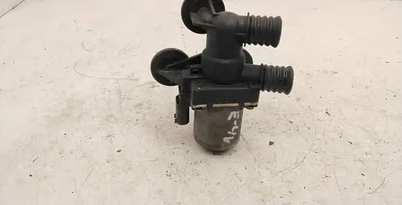 BMW 3 E46 Coolant heater control valve 64118369805 1147412144