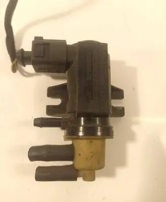 Audi A3 S3 8P Turbo solenoid valve 1K0906627A 07T295 70086800