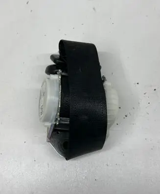 Fiat 500L Rear seatbelt 07355710690