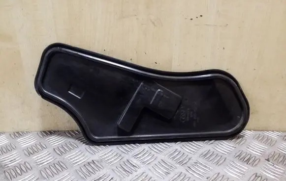 Other rear door trim element