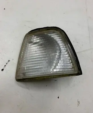 Audi 80 90 B3 Front indicator light 185144