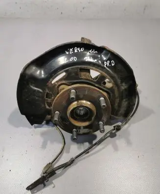 Toyota Verso Front wheel hub