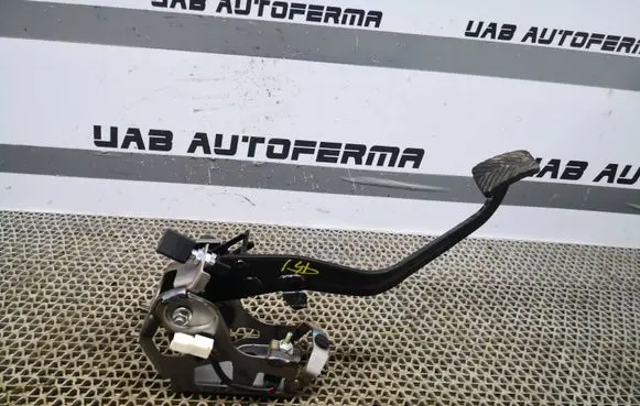 Clutch pedal
