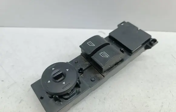 Ford Focus Electric window control switch 3M5T14529CE 03168003 L8A1C