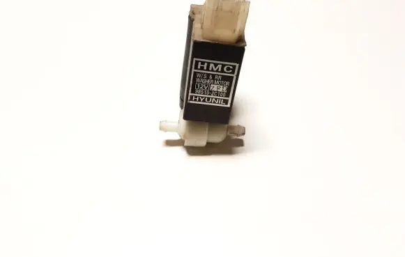 Hyundai Tucson JM Windscreen/windshield washer pump 985102C100