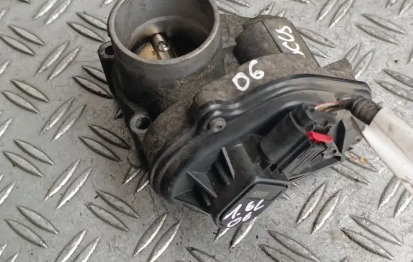 Ford Focus Throttle valve VP4F9U9E928BA 2S6U9E927D