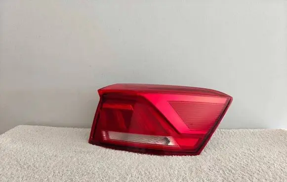Rear/tail lights