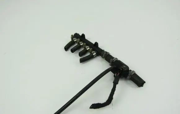 Citroen C5 Fuel main line pipe 