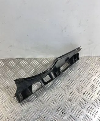 Volkswagen PASSAT B6 Front bumper mounting bracket 3C0807890