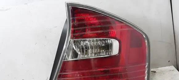 Subaru Legacy Rear/tail lights 946060