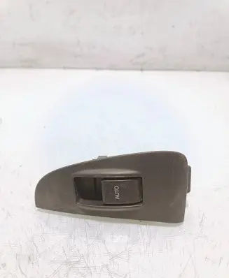 Toyota Avensis T250 Electric window control switch 7427205020