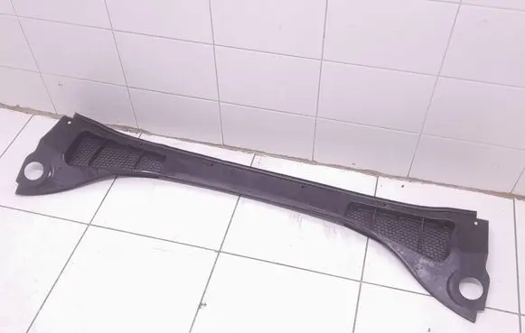 Ford Focus Wiper trim BM51A02216A
