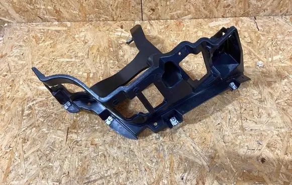 Porsche Taycan 9J1 Front bumper mounting bracket 9j1807332