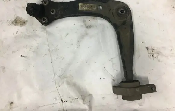 Peugeot 508 Front control arm 9807914280