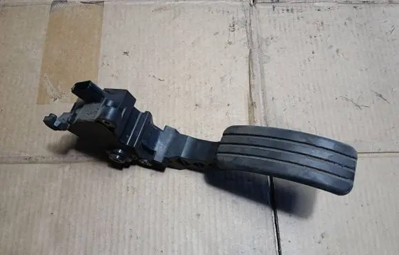 Renault Megane III Accelerator throttle pedal 180020022R