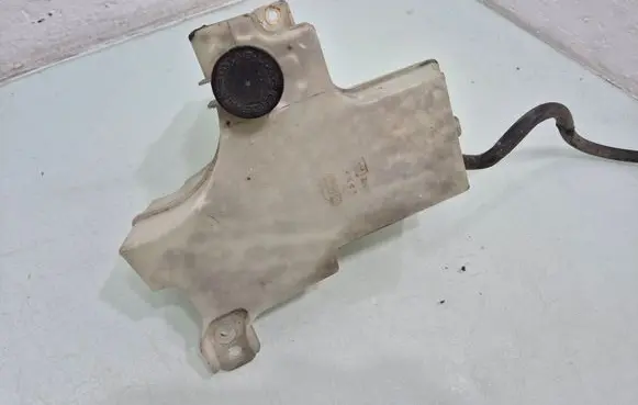 Nissan Murano Z50 Coolant expansion tank/reservoir 