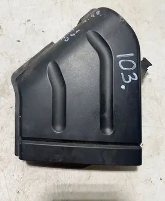 Audi A4 S4 B6 8E 8H Air intake duct part 8E0129617