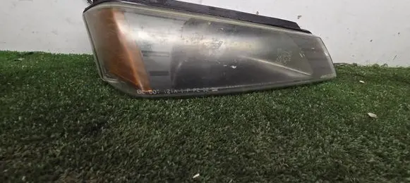 Chevrolet Avalanche Front indicator light 10010372
