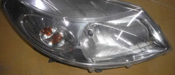 Dacia Sandero Headlight/headlamp 8200733877