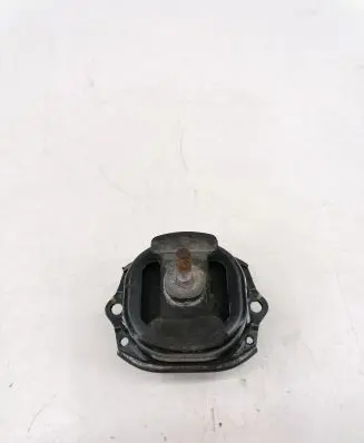 BMW X5 E70 Engine mount bracket