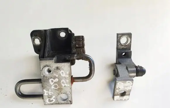 Audi Q7 4L Rear door hinge set 
