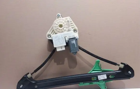 Volkswagen Golf VII Rear door window regulator with motor 5Q4959812A 5G4839462C