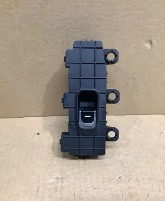 KIA Niro Electric window control switch 93590G5900