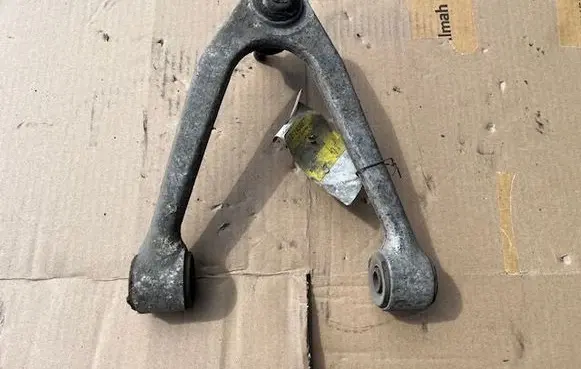 Rear upper control arm/wishbone