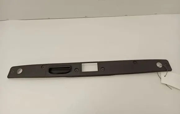 Mercedes-Benz E W211 Tailgate/boot lid lock trim A2117500193