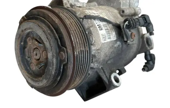 Opel Insignia A Air conditioning (A/C) compressor (pump) 40131739 13450516