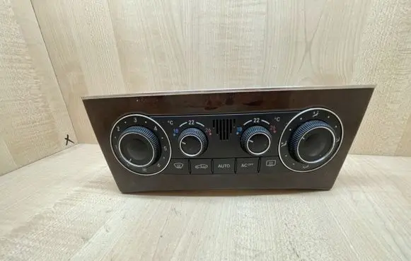 Mercedes-Benz C W203 Climate control unit A2038301785 9140010525 F011021355