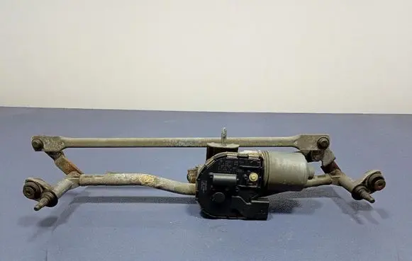 Audi A3 S3 A3 Sportback 8P Front wiper linkage and motor 8P1955023K