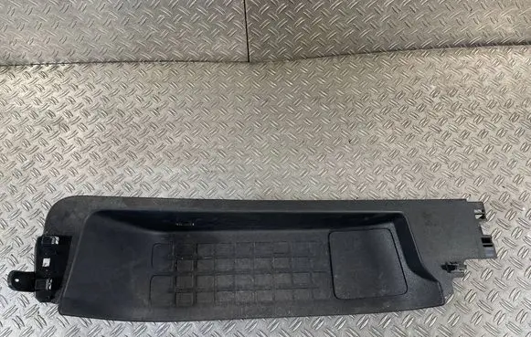 Opel Vivaro Front sill trim cover 98133135ZD