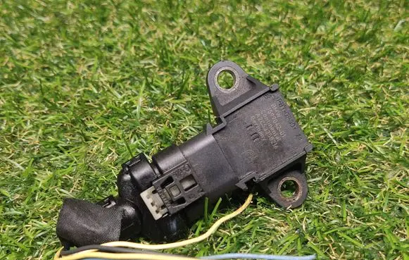 BMW 5 G30 G31 Air pressure sensor 7599042 759904201 A2C53358214