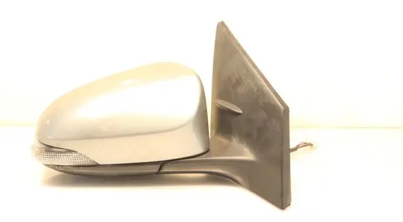 Toyota Auris E210 Front door electric wing mirror
