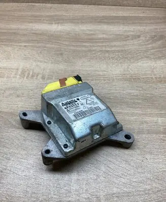 Renault Laguna II Airbag control unit/module 8200138952