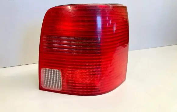 Volkswagen PASSAT B5 Rear/tail lights 3B9945112F